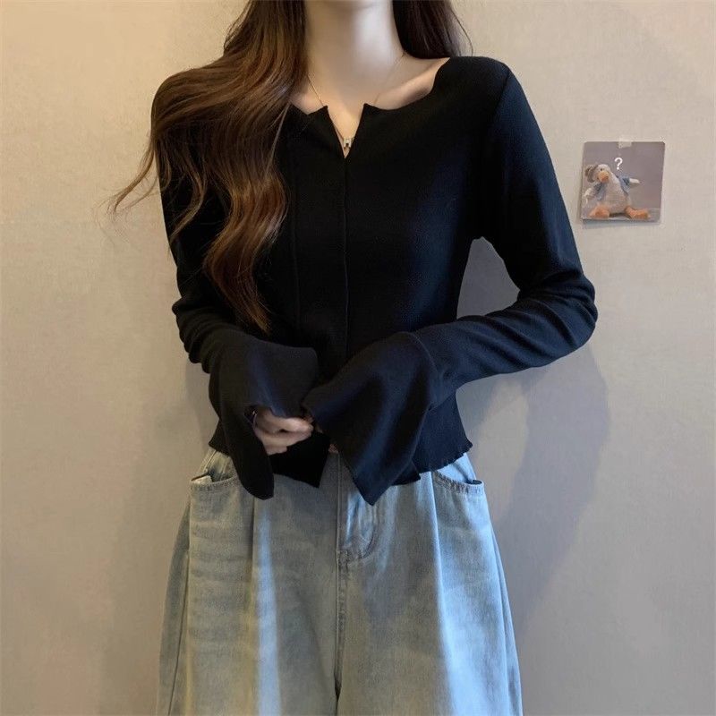 Skyciky 정어깨브이블랙긴팔슬림핏골지프릴트임보온가을겨울여성상의 S HH2453