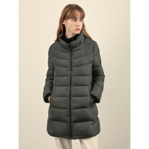 [올리비아로렌] 올리비아로렌 24겨울 경량 슬림라인 하프 구스 다운 점퍼 VVPKD4W9461