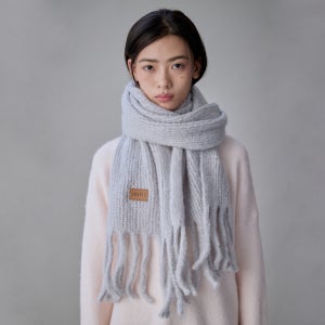 [코케트 스튜디오] Teddy Emblem Muffler Gray