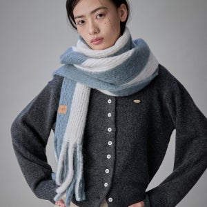 [코케트 스튜디오] Teddy Stripe Emblem Muffler Dusty Teal Blue