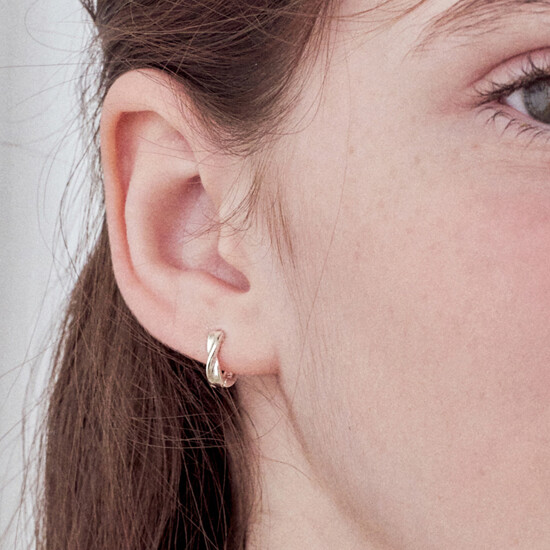 앵브록스 River Earring