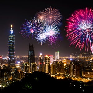 【12월 31일 한정】타이베이 101 불꽃놀이 & 지우펀 찻집 & 스펀 천등 날리기