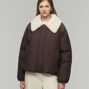 [듀베티카 공식몰] 실라 VDDJ13256-BRD [숏패딩,크롭,리얼퍼,다운자켓]