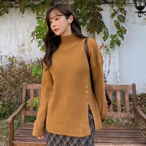 [인기급상승⬆] 버튼슬릿골지하프넥니트티(8차 재입고)