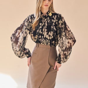 [까이에] [까이에] 루즈핏 퍼프 소매 에스닉 프린트 블라우스