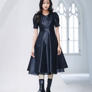 [엘바이엘] 컬렉션 블랙 퍼프 슬리브 코튼 A라인 미디 원피스 lbyl