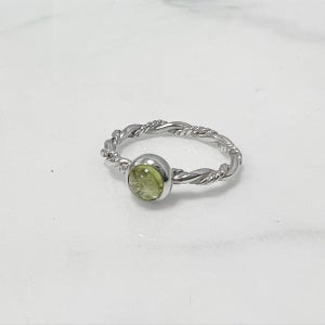 수줍은 페리도트 꽈배기 실버링, 수줍은주얼리