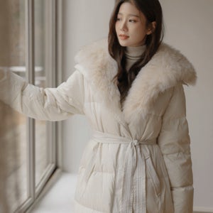 크로니 리얼 폭스퍼 트리밍 덕다운 롱 패딩