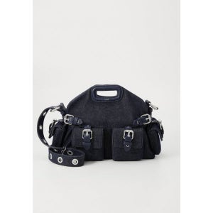 광고 메인 이미지