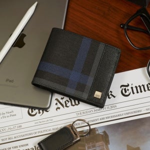 [닥스 액세서리 남성] 닥스 로고장식 가죽 반지갑 WBWA5E815BK