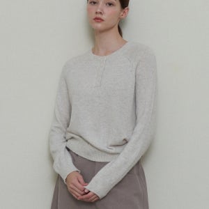 [르 스튜디오] HENLEY NECK BUTTON WOOL KNITWEAR_IVORY LS254PO028CIV