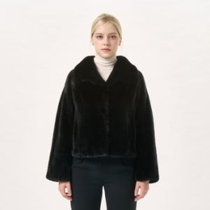 [신세계백화점]윙 카라 밍크 숏자켓 (CMJ017)