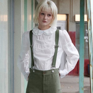 [그린버터] Rosette Lace Pintuck Blouse (Ivory) 001