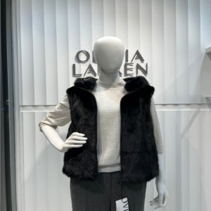 올리비아로렌 [모피기획전] 올리비아로렌 여성 천연 밍크 양가죽 후드 퍼 베스트