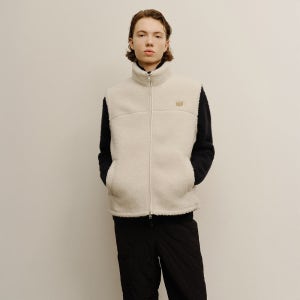[마리떼 프랑소와 저버] MARITHE SPORT FLEECE VEST ivory
