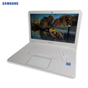 리퍼비시 삼성 올화이트 RAM 8GB SSD 256GB 13인치 리퍼 노트북