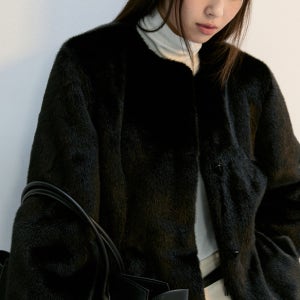 페이크 퍼 라운드넥 자켓_SWFJKP42010