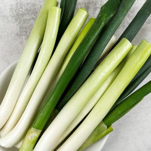 간편하게 활용하는 국산 손질 깐대파 1kg