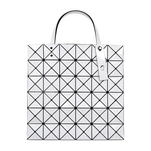 이세이미야케 바오바오 25FW 화이트 루센트 토트백 BB58 AG053 01