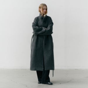 [오스트카카] [차지혜PICK] 캐시미어 하이넥 싱글 롱 코트 차콜