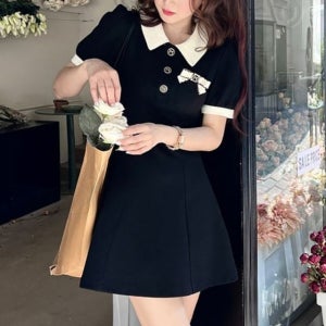 친절한탄씨 셔츠칼라 데일리 컬러믹스 반소매 리본브로치 블랙컬러플레어미니원피스 폴로원피스