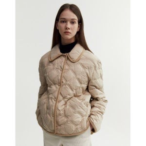 [질스튜어트뉴욕 우먼]  베이지 퀼팅 구스다운 숏점퍼 WJJU3D020I2