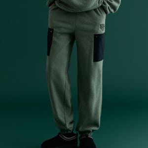 [엔비에이] ESSENTIAL 플리스 조거 팬츠(N254TP010P) 카키 N254TP010P