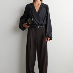 [COS 코스] 개더드 랩 오버 블라우스 (1311454002)