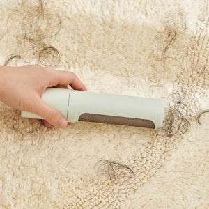 먼지털이 의류 휴대용 미니 브러쉬 먼지 제거기 옷 간편 먼지 제거기 간편