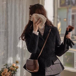 [LABEL] 앤베르디 퀼팅 슬림하고 세련된 자켓[size:M(55),L(66)]