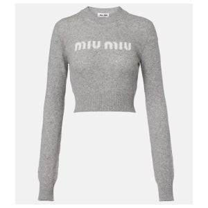 미우미우 로고 크롭 울 캐시미어 스웨터 TP567106651