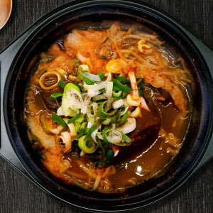 깊고 진한 감칠맛 한우 선지 수구레 국밥 1.15kg(2인분)