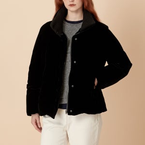 [키이스] 니트 카라 벨벳 패딩 KE24W4FRUT199