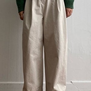 시그니처 핀턱 코튼 팬츠