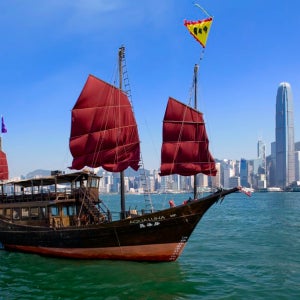 홍콩 아쿠아루나 빅토리아 하버크루즈