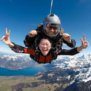 광고 메인 이미지