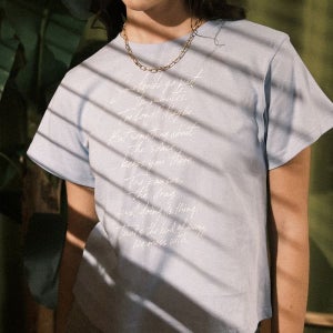 [러스틱레버리] Handwriting Cropped T-shirt [Sky Blue]