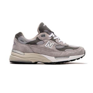뉴발란스 992 미유에스에이 그레이 실버 메탈릭 스니커즈 8023890460732 6794615 144784206