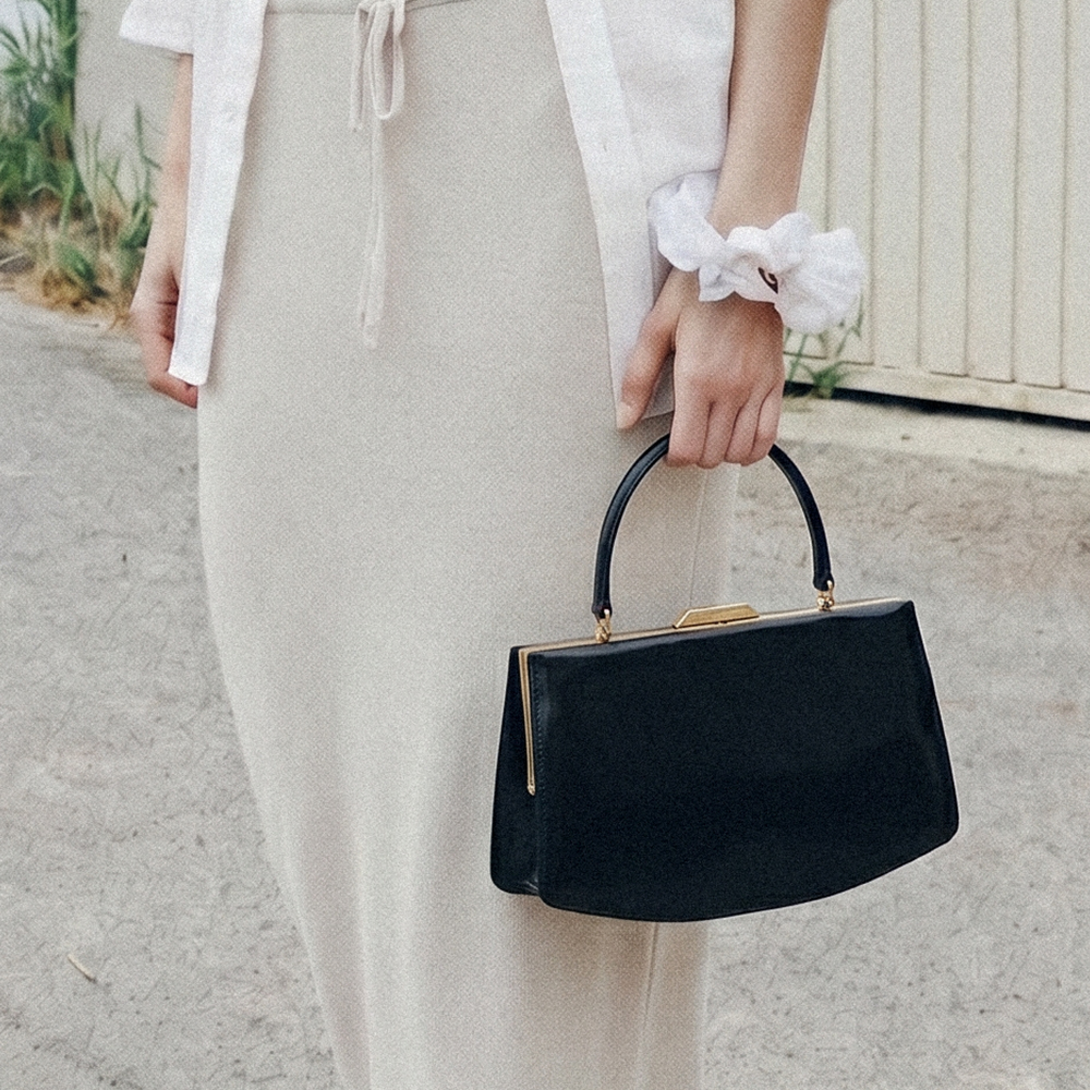 [아뜰리에 드 루멘] LUNE FORME TOTE BAG (SOFT BLACK)