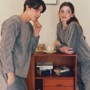 [롯데백화점] 비너스 포그니 극세사 기하 번아웃 커플홈웨어VEP395MSWS LE1220508270