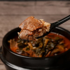 국산 무청과 명인의 비법양념이 들어간 소고기 시래기국밥 600g 5개