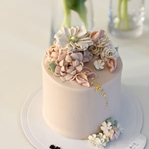 강서구 마곡 떡케이크 미니2단_꽃이든디자인01, 꽃이든