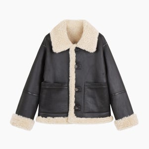 [베네통]2025 WINTER 리버시블 리얼 레더 무스탕 자켓 BALE52561IV