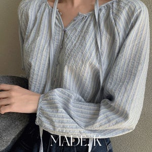 내일도착 블라우스 [MADE]포멜리 스트라이프 타이 스트랩 블라우스 (S-L/데일리룩/출근룩/데이트룩/가을블라우스/라운드넥)