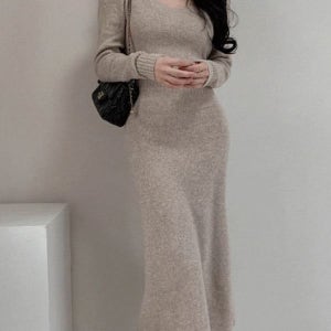 내일도착 롱원피스 [직진배송] 브루안 스퀘어넥 슬림핏 머메이드 롱 니트 원피스