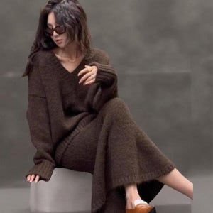 미라클세븐 여성 러블리 여유핏 머메이드 스타일 니트 롱드레스