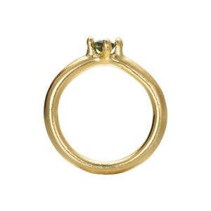 화이트 뮤지엄   Oval Green Sapphire Ring