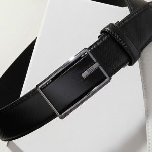 [닥스 액세서리] [메가히트][선물포장][Carbon] 블랙 카본 패턴 무광버클 소가죽 자동벨트 DBBE6E926BK
