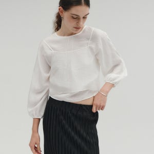 [솔티페블] SHEER BALLOON SLEEVE BLOUSE & CAMISOLE SET [WHITE]