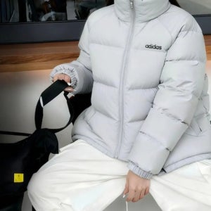 아디다스 남녀공용 컴포터블 캐주얼 다운 점퍼 숏패딩 자켓 그레이 JL9584
